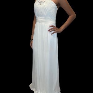 Max and Cleo Wedding Dress